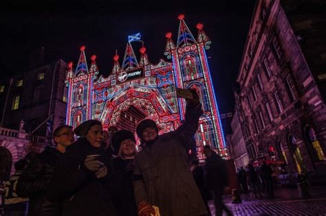 El Mundo Se Viste De Navidad