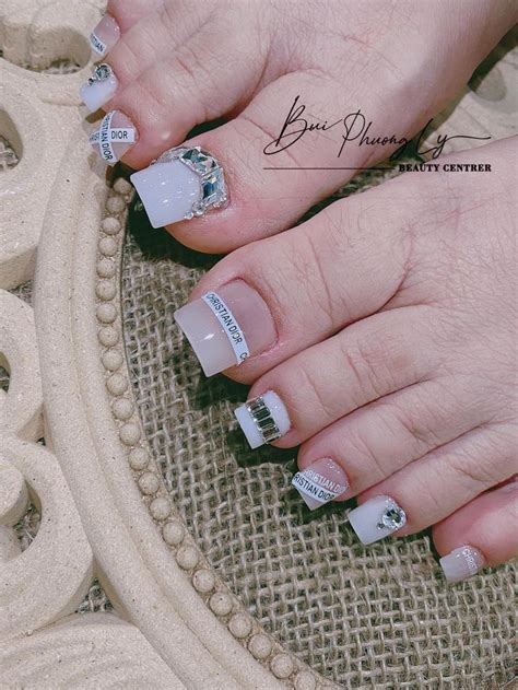 Pin By Pinky Lafata On Nails Branded Simple Toe Nails Mauve Nails