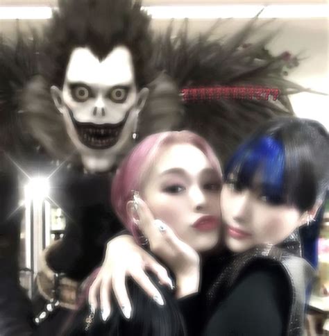 gahyeon & siyeon selca with ryuk