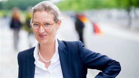 Alice Weidel AfD muss nach Corona Infektion in Quarantäne