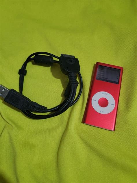 Ipod nano 2nd gen 4gb red edition rare, Audio, Portable Music Players ...