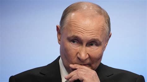 Putin Y Las Elecciones La Ficción De Su 87 De Votos Le Empodera Y