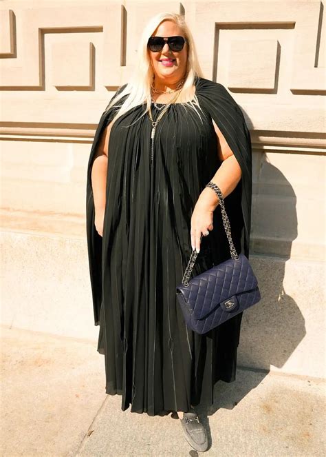 Nyentrik Ini 5 Inspirasi Gaya Plus Size Dari Street Style New York Fashion Week 2023 Semua