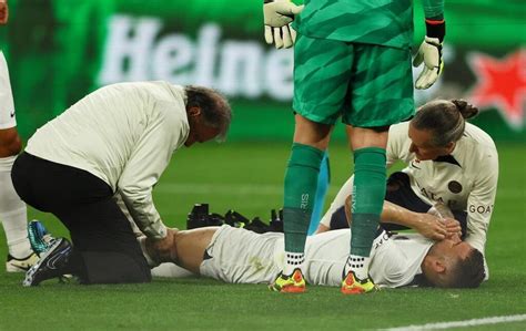 Psg Lucas Hernandez Victime Dune Rupture Du Ligament Crois Du Genou