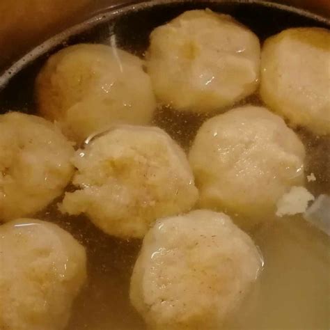 Innereien Ragout vom Jungschaf Grießknödel aus Dinkel