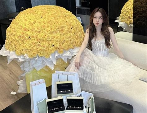 Hot Girl Linh An V Y U M N Khoe C N Nh Th Ti T L C Ng I Y U Cho Ti N X Y