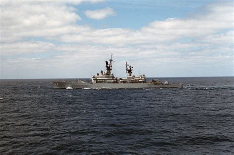 A Port Beam View Of The Guided Missile Destroyer Uss Wainwright Cg 28