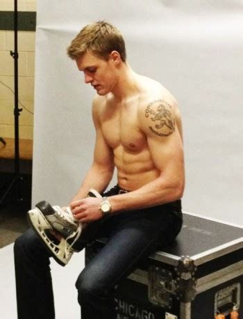 Hot Hockey Players Nhl Pros Go Shirtless Famewatcher