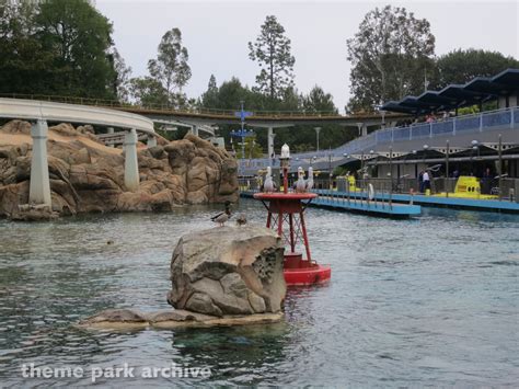 Finding Nemo Submarine Voyage at Disneyland | Theme Park Archive