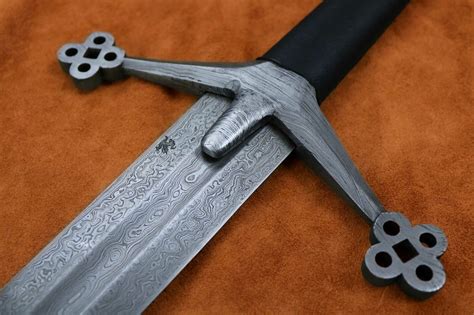 The Claymore Sword Elite Series (#1619) - Darksword Armory