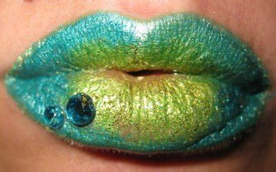 CELEBRITY PHOTO MANIAC: Beautiful Rainbow lips