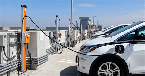 Cpf Ac Charging Station For Ev Fleets Chargepoint