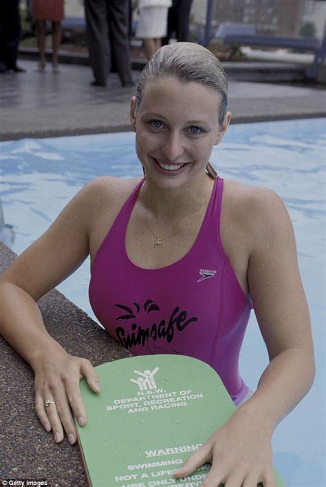 Hot Sexy Johanna Griggs Bikini Pics