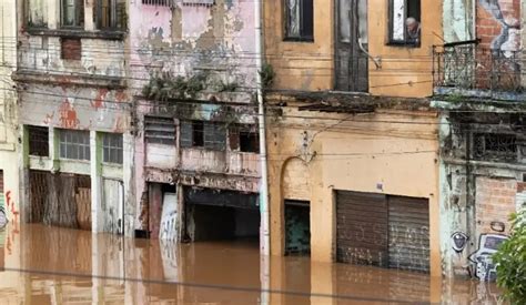 Suman Casi Muertos Y Millones De Damnificados Por Inundaciones En