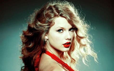 Taylor Swift In Red Dress HD desktop wallpaper : Widescreen : High Definition : Fullscreen