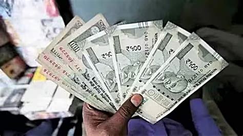 Rupee Edges Up 1 Paisa To Close At 83 72 Against US Dollar Business