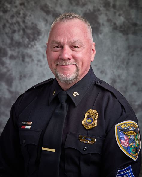 Valparaiso police sergeant retires