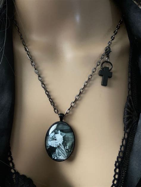 Dracula S Lucy Necklace