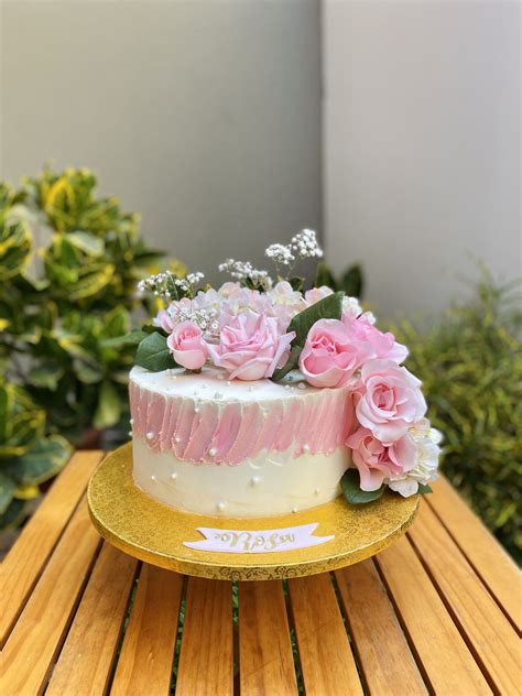 Top Imagen Pastel Para Mujer Con Flores Abzlocal Mx