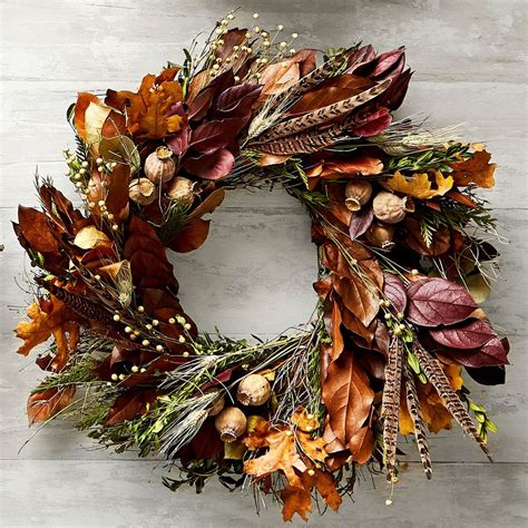 25 DIY Thanksgiving Wreaths to Make This Year