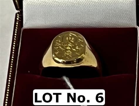 18CT GOLD SIGNET RING APPROX 14 7 GRAMS SIZE Q R Southgate