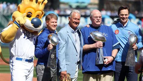 Video: Chiefs head coach Andy Reid throws first pitch