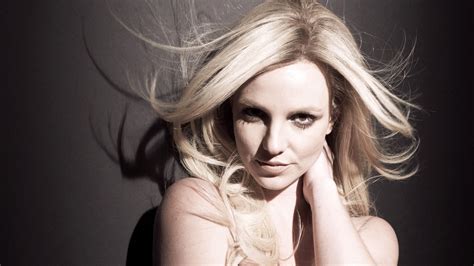 Britney Spears American Singer Hd Wallpaper Rare Gallery