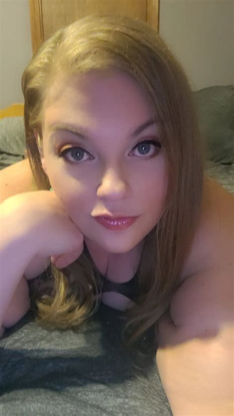 Sexy Chubby Milf In Fishnet Body Stocking Showing Off 12 Nude Pics XHamster