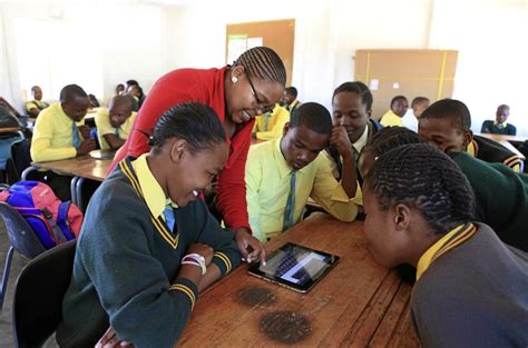 Bridging The Digital Divide In Schools Must Be A Priority In The New Era