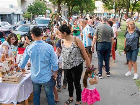 Llega La Feria Navide A Con M S De Emprendedores