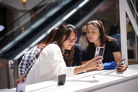 Oppo Indonesia Gelar Pop Up Store Find N Flip Di Jakarta Oppo Indonesia