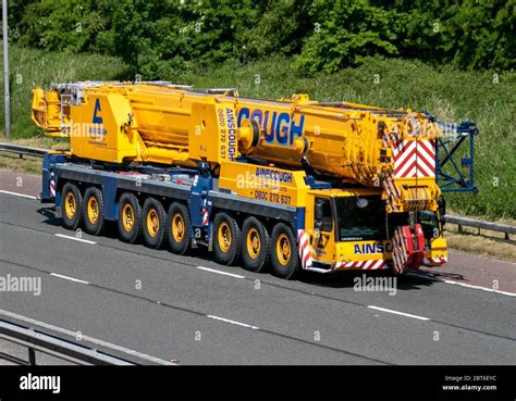 Liebherr Ltm Mobile Crane Hi Res Stock Photography And Images