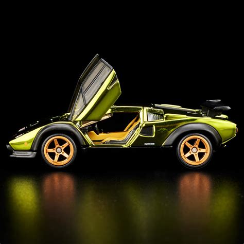 Hot Wheels Collectors RLC EXCLUSIVE LAMBORGHINI COUNTACH LP S In Hand Town Green