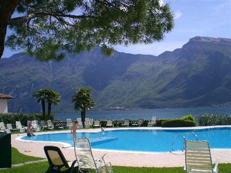 Hotel Du Lac (Limone sul Garda, Lake Garda, Italy) - Hotel Reviews ...