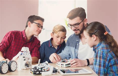 Educa O De Tronco Pequenos Cientistas Encantados Construindo Rob S