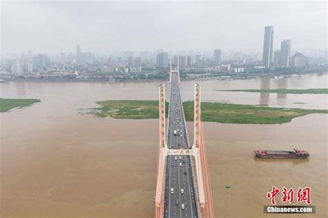 赣江2021年第1号洪水形成 南昌段江水浑浊水位上涨 搜狐大视野 搜狐新闻