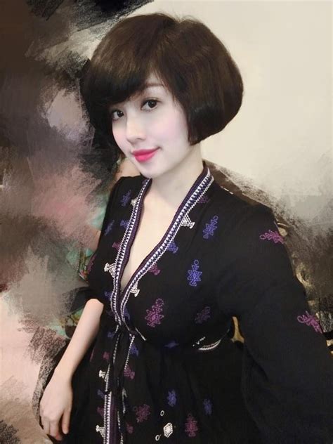 Những hot girl sở hữu nhan sắc vạn người mê khiến bạn không thể rời mắt