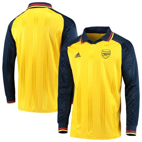 Three Must-Have Items For Arsenal Fans