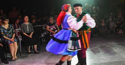 Young Urbanites Help Revive Polands Mazurka Folk Dance Daily Sabah