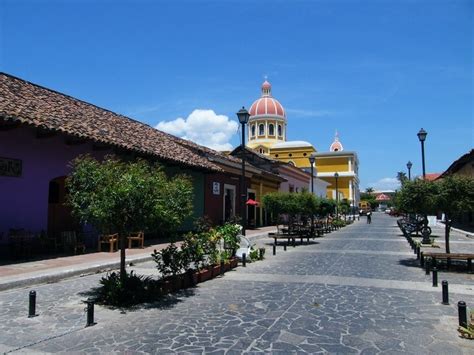 Calle La Calzada Granada Nicaragua Granada House Styles Mansions