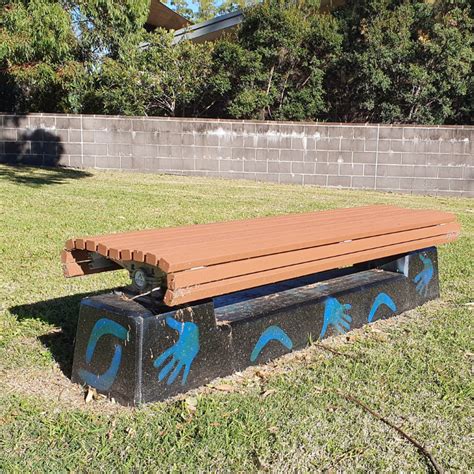 Madrid Bench Plinth Mount Concrete Plinth