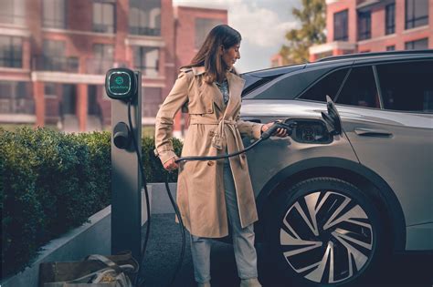 Free2move ESolutions North America Electric Vehicle Charging Solutions