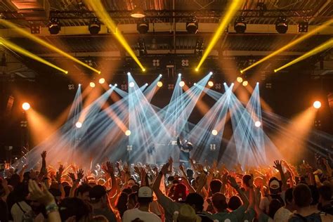 Makna Dan Lirik Lagu Sunsetz Dari Cigarettes After Sex Sebuah Lagu