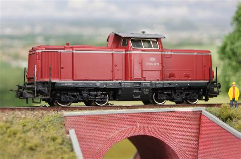 Märklin H0 3072 Diesellok BR V 100 2215 DB Ep III seltene 1 Vers