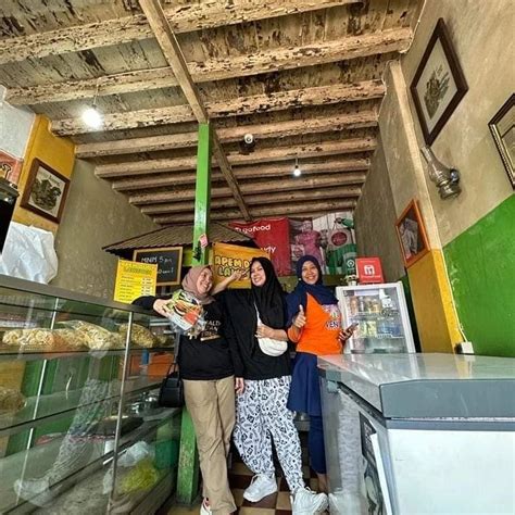 Menjadi Oleh Oleh Khas Kampoeng Batik Laweyan Beginilah Cerita Dibalik