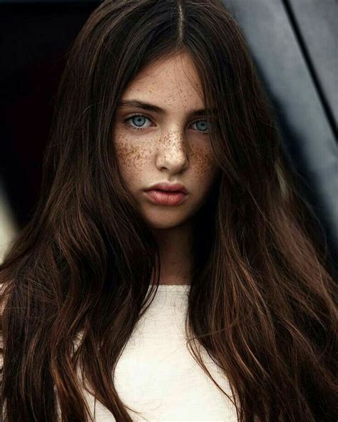 ⌊𝐑𝐏𝐆 𝐀𝐏𝐏𝐄𝐀𝐑𝐀𝐍𝐂𝐄 ♦︎ In 2020 Brown Hair Blue Eyes Brown Hair And Freckles Brunette Blue Eyes