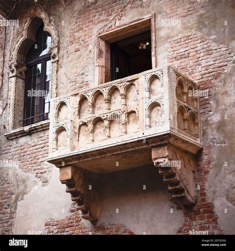 Romeo And Juliet Balcony In Verona Italy Stock Photo Alamy