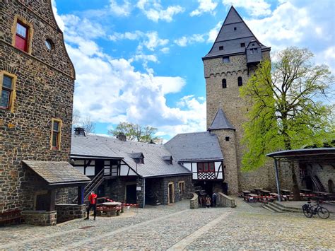 6 schönsten Burgen und Schlösser im Sauerland Hotel Resort Der