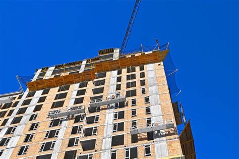 Suspended Platform Zlp On Wall Stock Image Image Of Building