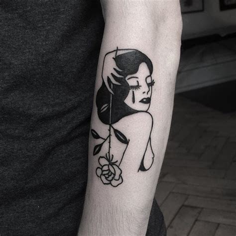 Nude Simple Lady Tattoo Unique Tattoos For Women Tattoos For Women Traditional Tattoo Design